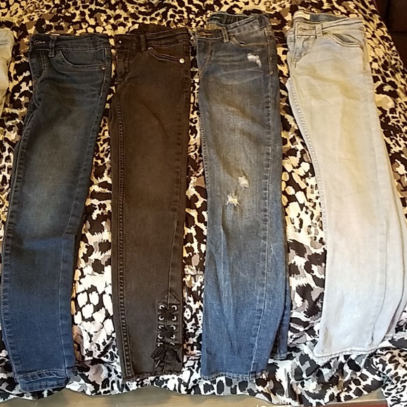 Girls Levi Jeans - Picture 3 of 3